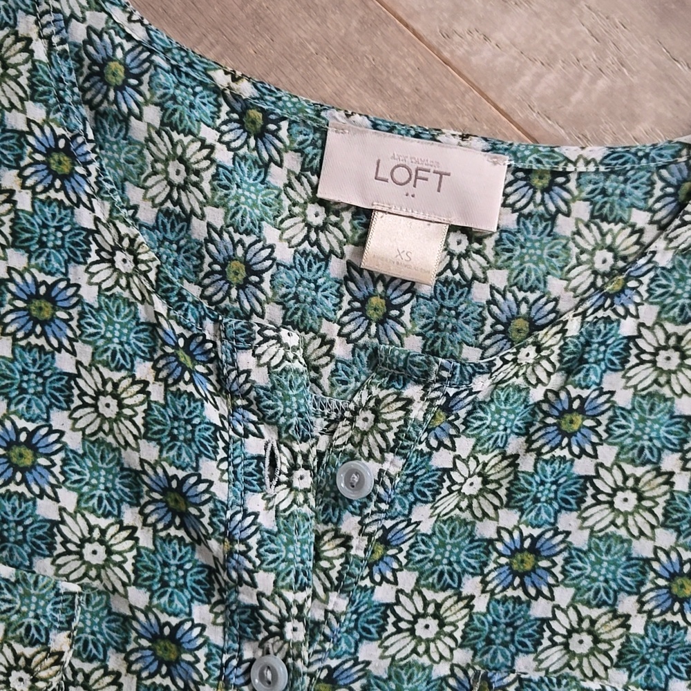 Loft Floral Top - Picture 2 of 6